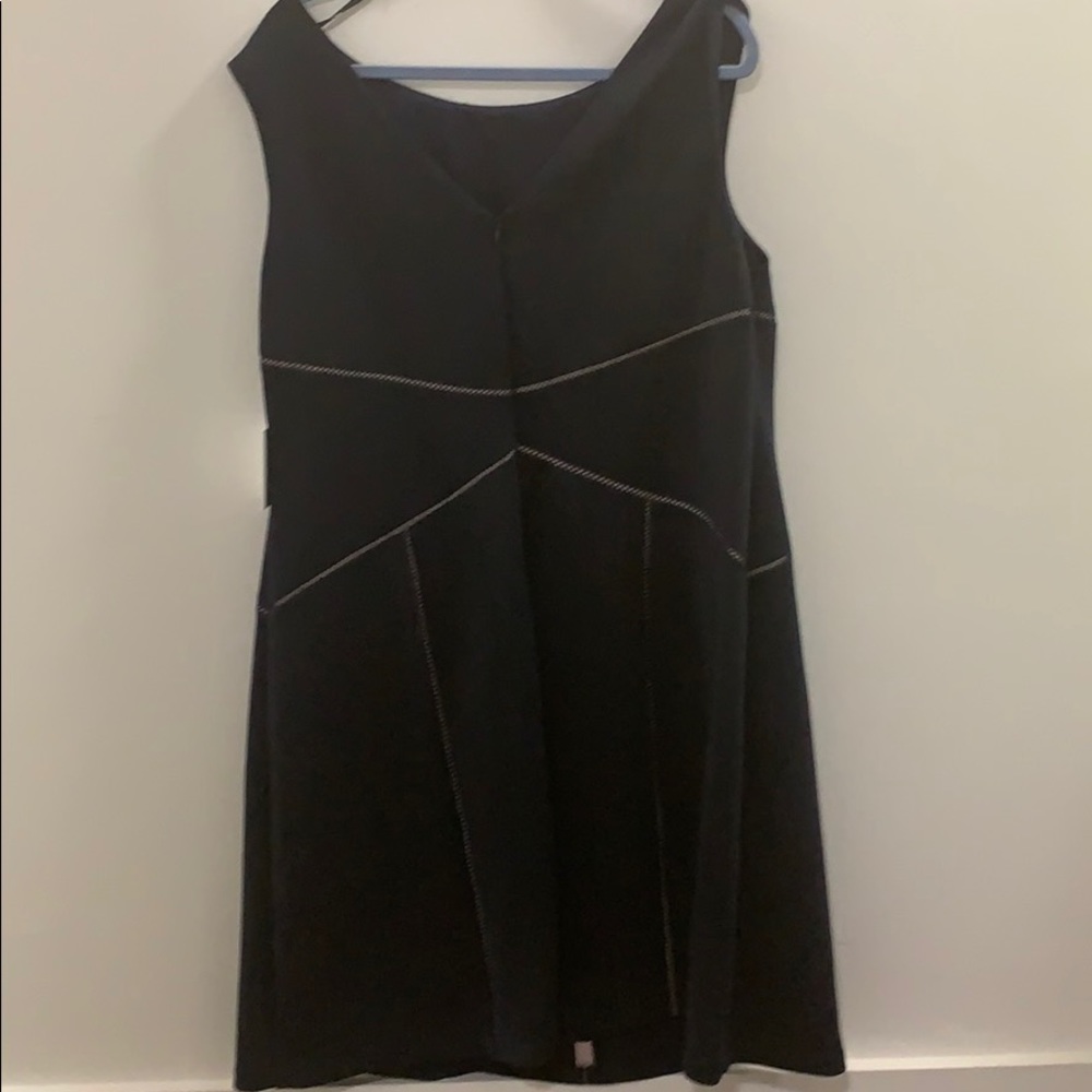 Dress - Picture 2 of 2